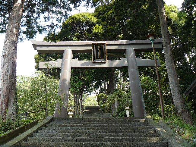 �ɓ��R�_��