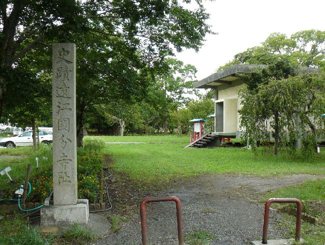 ���]������