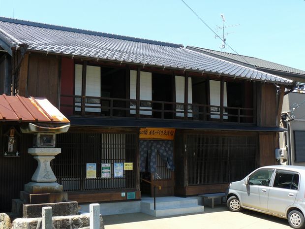 �V���h�i���C���j�E�����O